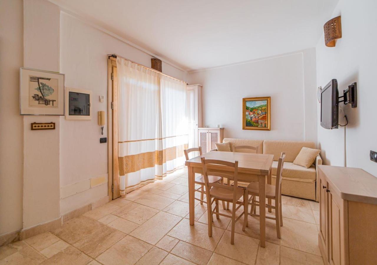 Murphy Holiday Home - Ester'S House La Maddalena  Exterior photo